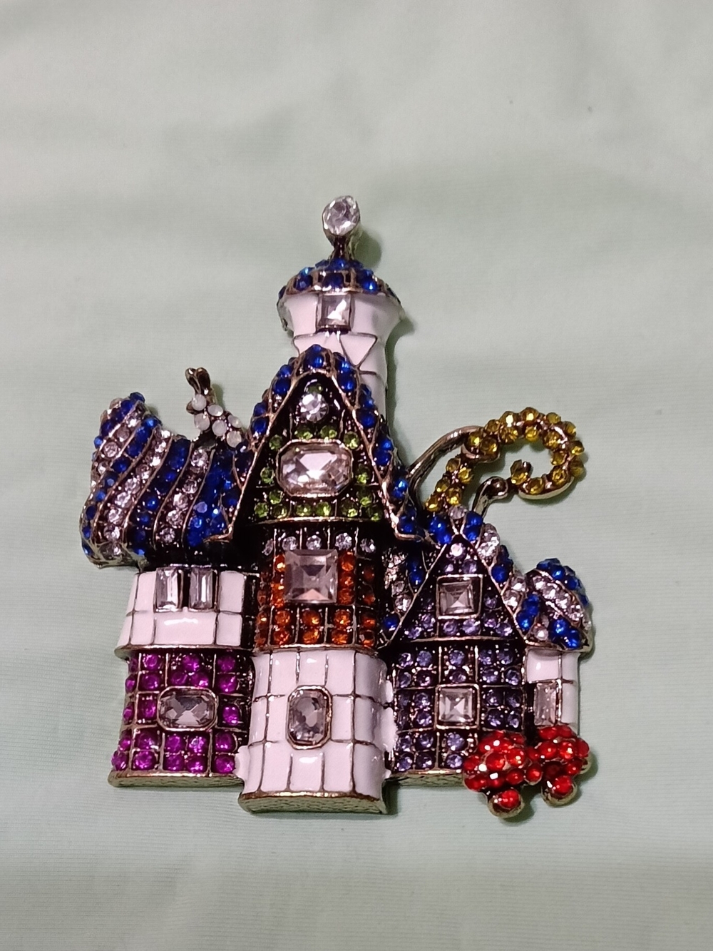 Heidi Daus "The Witzend Cottage" Multicolor Crystal Rhinestone Brooch Pin